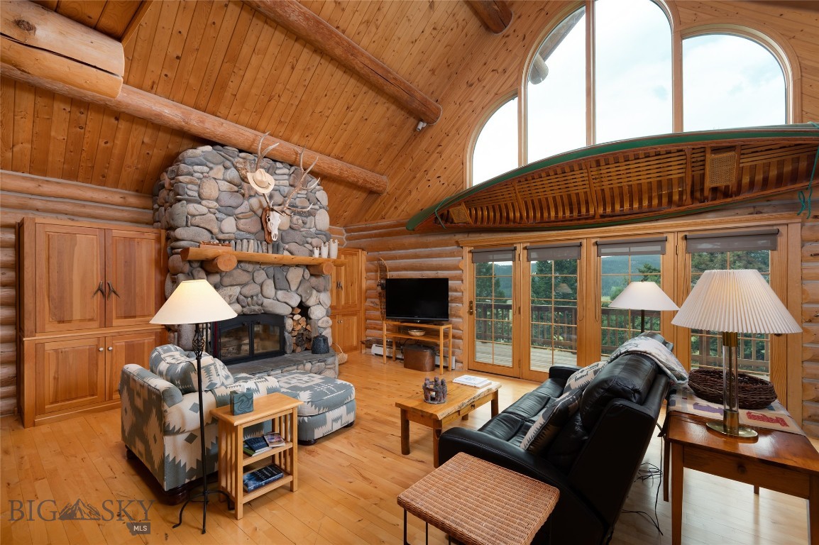 Sweetgrass Hill - Residential