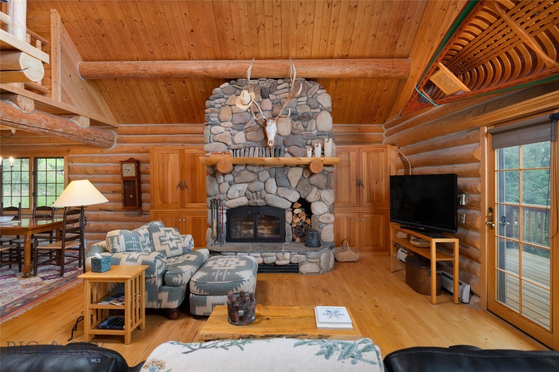 Sweetgrass Hill - Residential