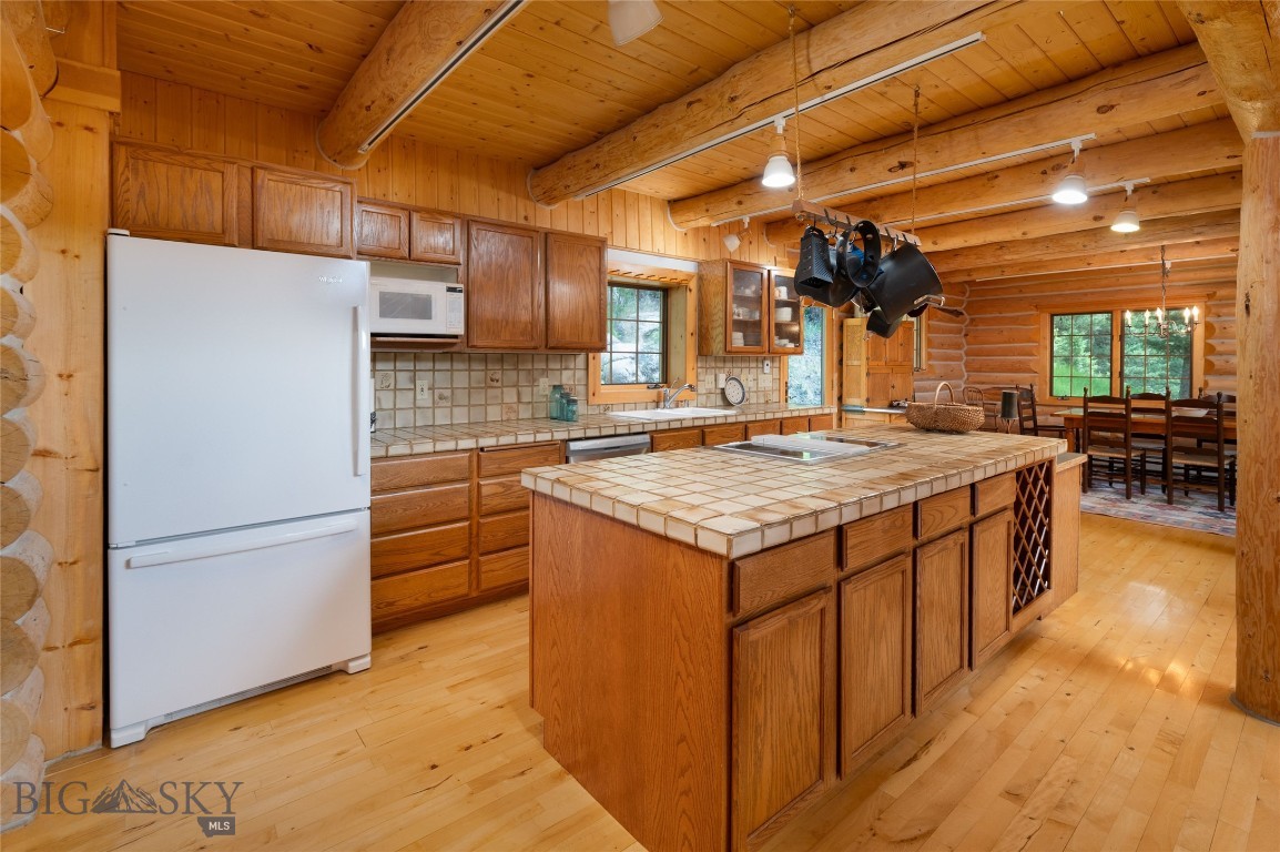 Sweetgrass Hill - Residential