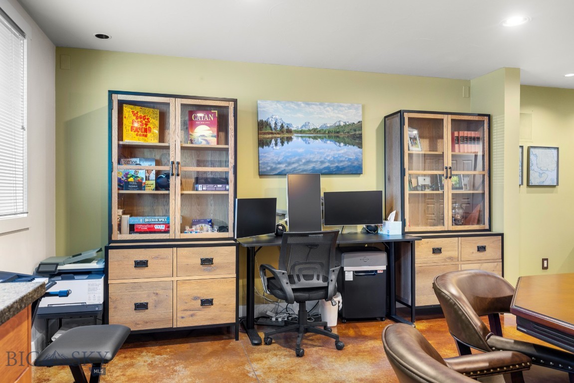 Bozeman, Montana 59715, United States, 3 Bedrooms Bedrooms, ,3 BathroomsBathrooms,Residential,Contingent,23582