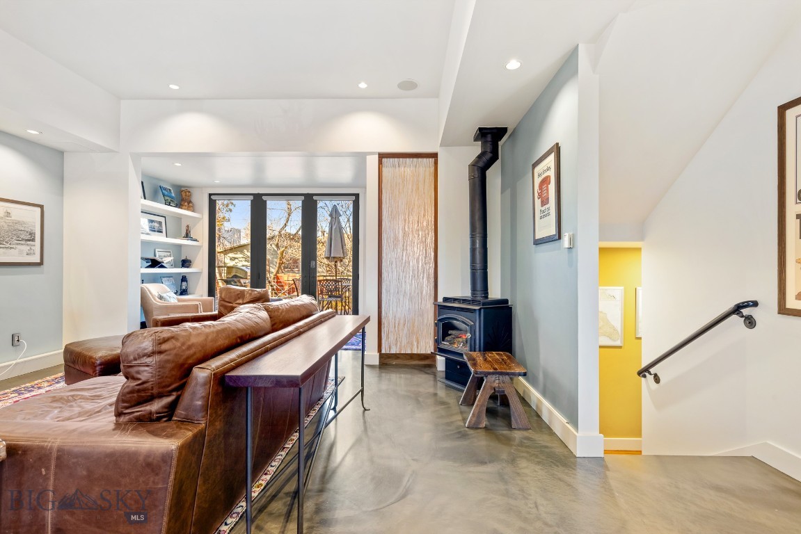 Bozeman, Montana 59715, United States, 3 Bedrooms Bedrooms, ,3 BathroomsBathrooms,Residential,Contingent,23582