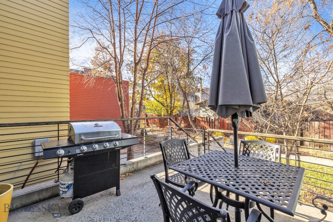 Bozeman, Montana 59715, United States, 3 Bedrooms Bedrooms, ,3 BathroomsBathrooms,Residential,Contingent,23582