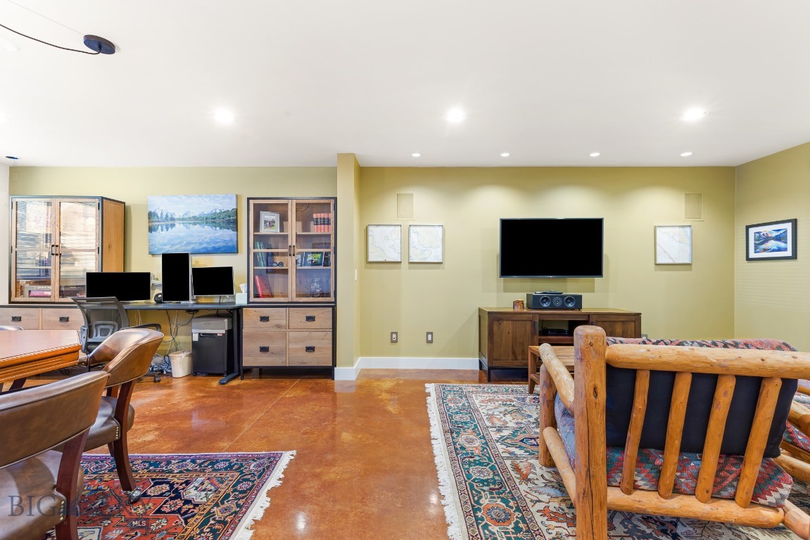 Bozeman, Montana 59715, United States, 3 Bedrooms Bedrooms, ,3 BathroomsBathrooms,Residential,Contingent,23582