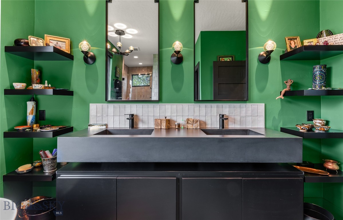 Anaconda, Montana 59711, United States, 4 Bedrooms Bedrooms, ,4 BathroomsBathrooms,Residential,Pending,190385