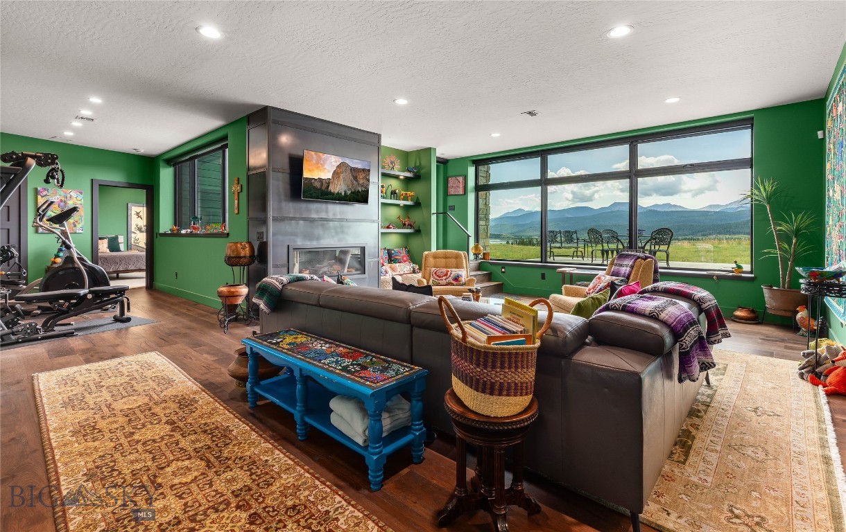 Anaconda, Montana 59711, United States, 4 Bedrooms Bedrooms, ,4 BathroomsBathrooms,Residential,Pending,190385