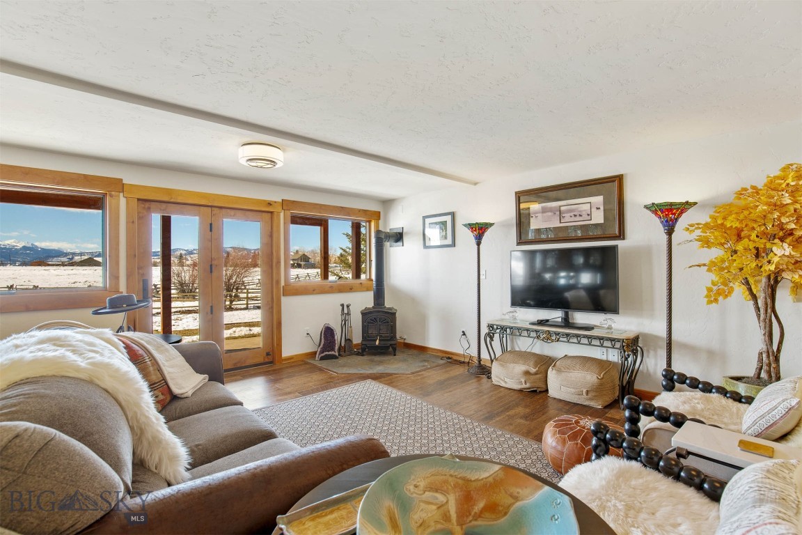 Bozeman, Montana 59718, United States, 3 Bedrooms Bedrooms, ,4 BathroomsBathrooms,Residential,Pending,72436