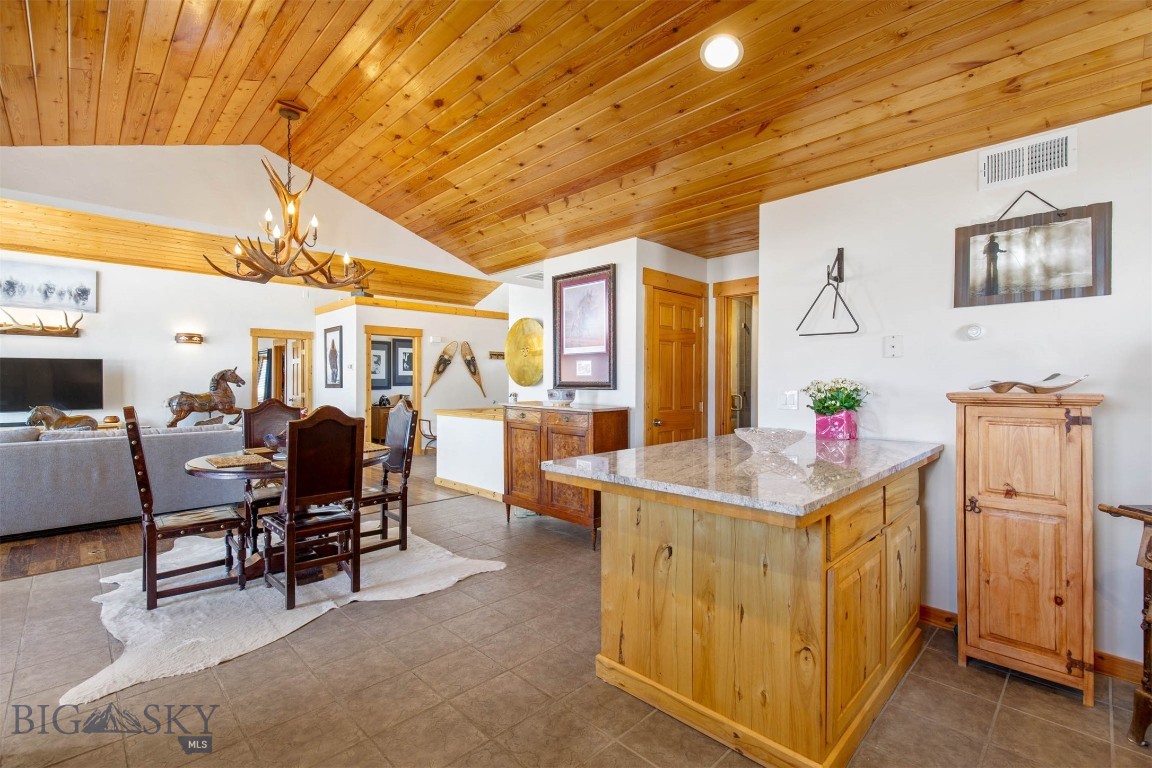 Bozeman, Montana 59718, United States, 3 Bedrooms Bedrooms, ,4 BathroomsBathrooms,Residential,Pending,72436