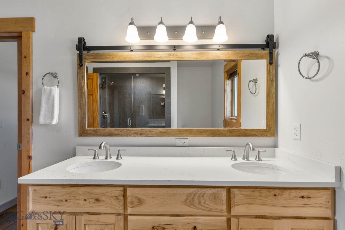 Bozeman, Montana 59718, United States, 3 Bedrooms Bedrooms, ,4 BathroomsBathrooms,Residential,Pending,72436