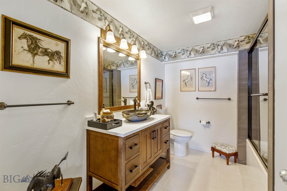 Bozeman, Montana 59718, United States, 3 Bedrooms Bedrooms, ,4 BathroomsBathrooms,Residential,Pending,72436