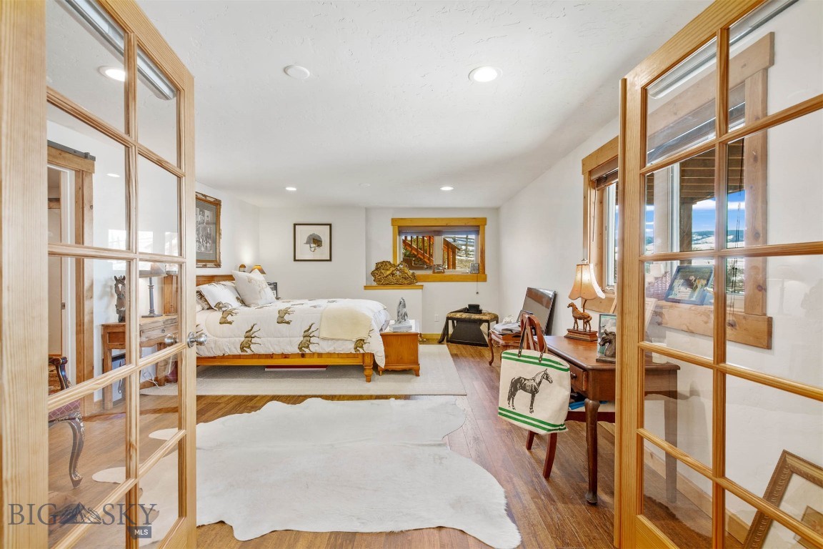 Bozeman, Montana 59718, United States, 3 Bedrooms Bedrooms, ,4 BathroomsBathrooms,Residential,Pending,72436