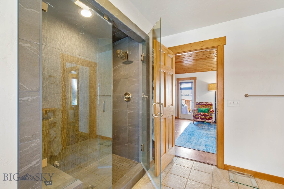 Bozeman, Montana 59718, United States, 3 Bedrooms Bedrooms, ,4 BathroomsBathrooms,Residential,Pending,72436