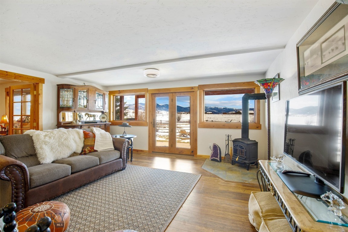 Bozeman, Montana 59718, United States, 3 Bedrooms Bedrooms, ,4 BathroomsBathrooms,Residential,Pending,72436