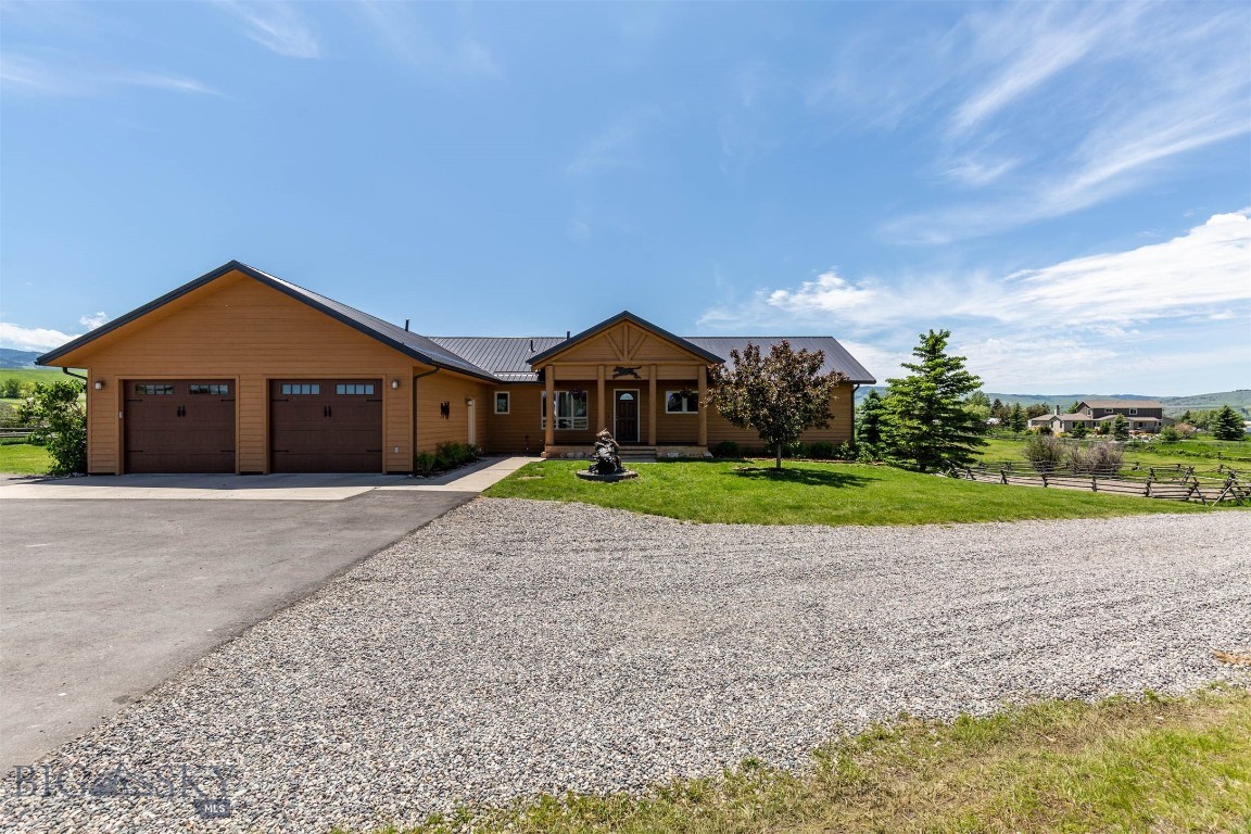 Bozeman, Montana 59718, United States, 3 Bedrooms Bedrooms, ,4 BathroomsBathrooms,Residential,Pending,72436