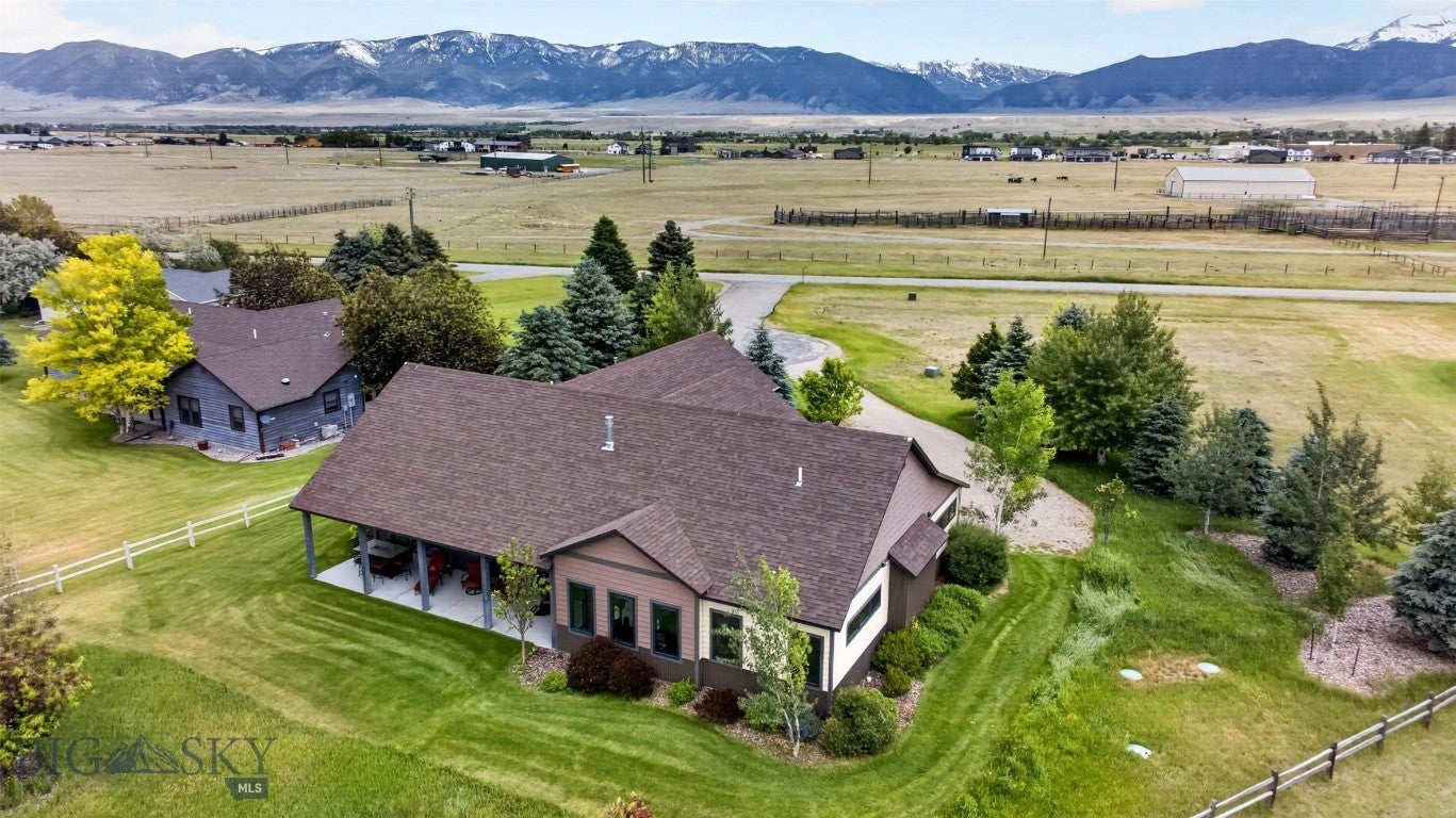 6 Sphinx Mountain Court