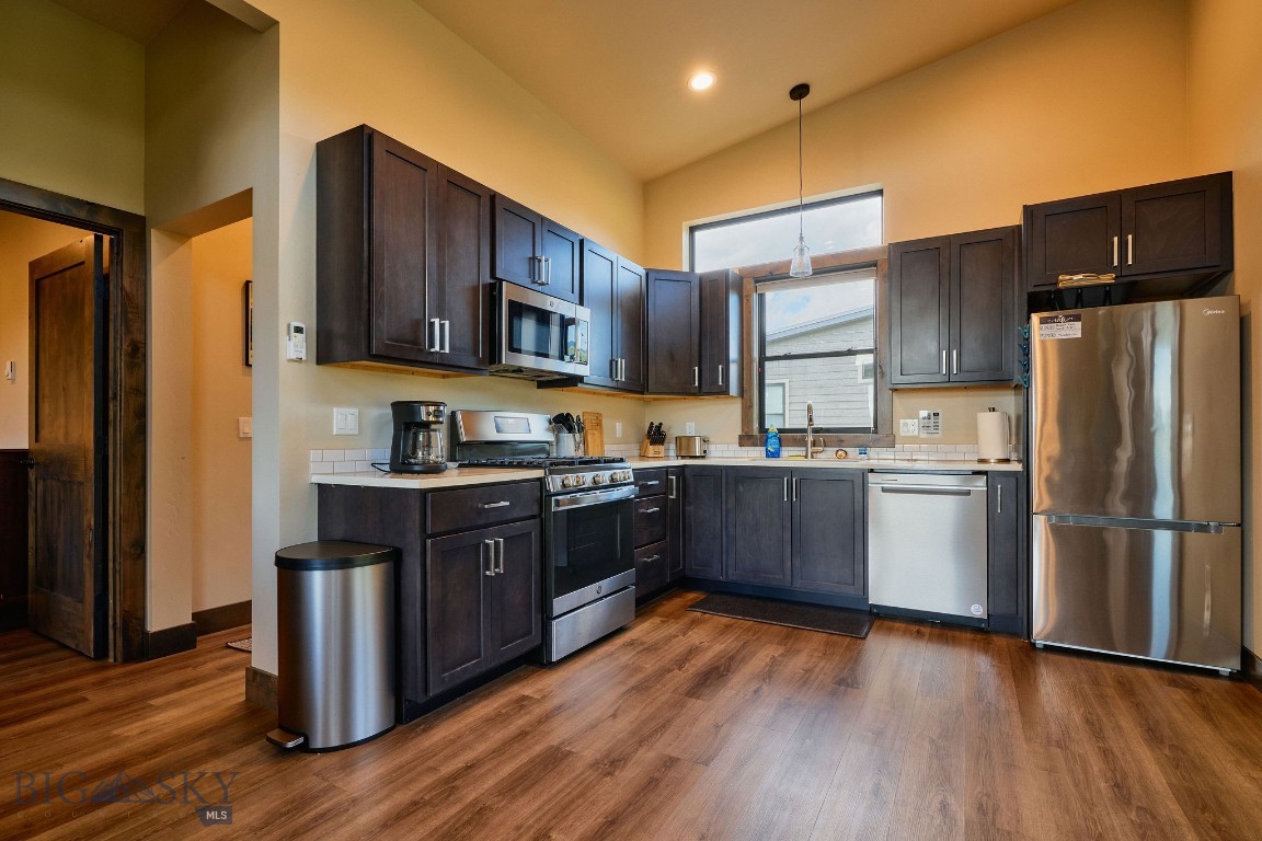 2360 MT Hwy 206