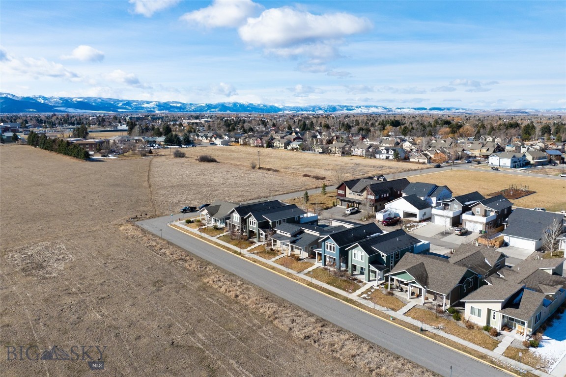 Bozeman, Montana 59715, United States, 3 Bedrooms Bedrooms, ,3 BathroomsBathrooms,Residential,Contingent,61492