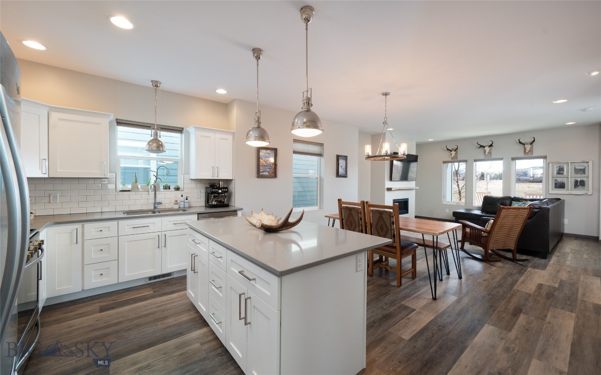 Bozeman, Montana 59715, United States, 3 Bedrooms Bedrooms, ,3 BathroomsBathrooms,Residential,Contingent,61492