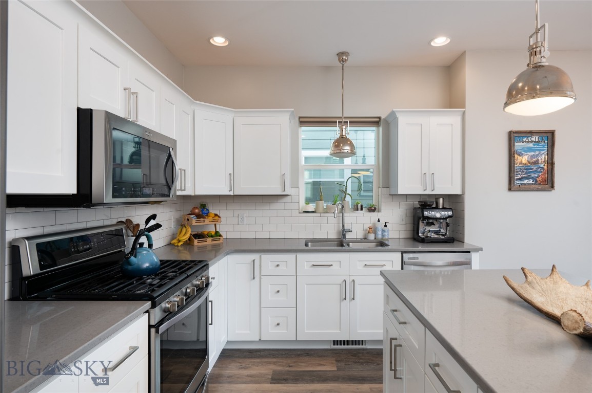 Bozeman, Montana 59715, United States, 3 Bedrooms Bedrooms, ,3 BathroomsBathrooms,Residential,Contingent,61492