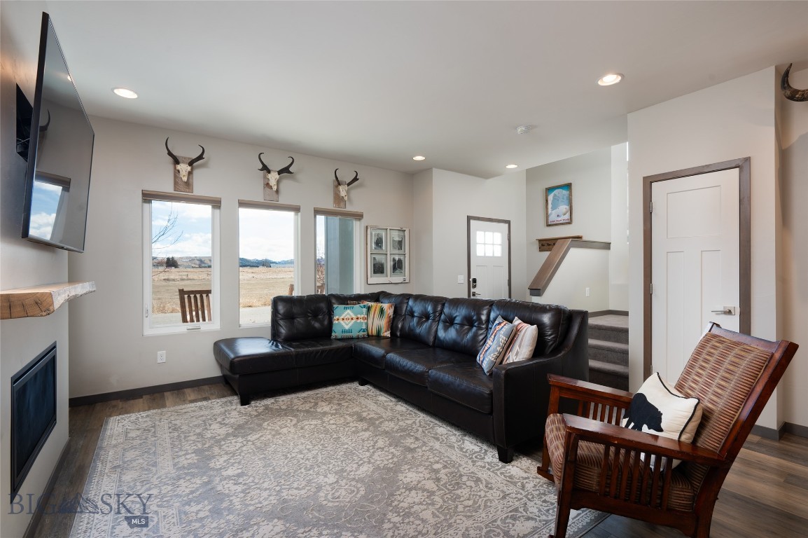 Bozeman, Montana 59715, United States, 3 Bedrooms Bedrooms, ,3 BathroomsBathrooms,Residential,Contingent,61492