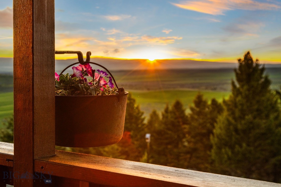 3 Highland Ranch Road