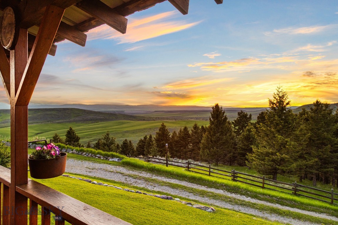 3 Highland Ranch Road