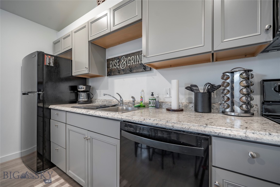 Montague - Residential