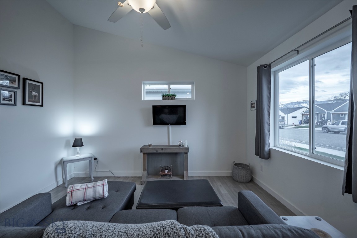 Montague - Residential