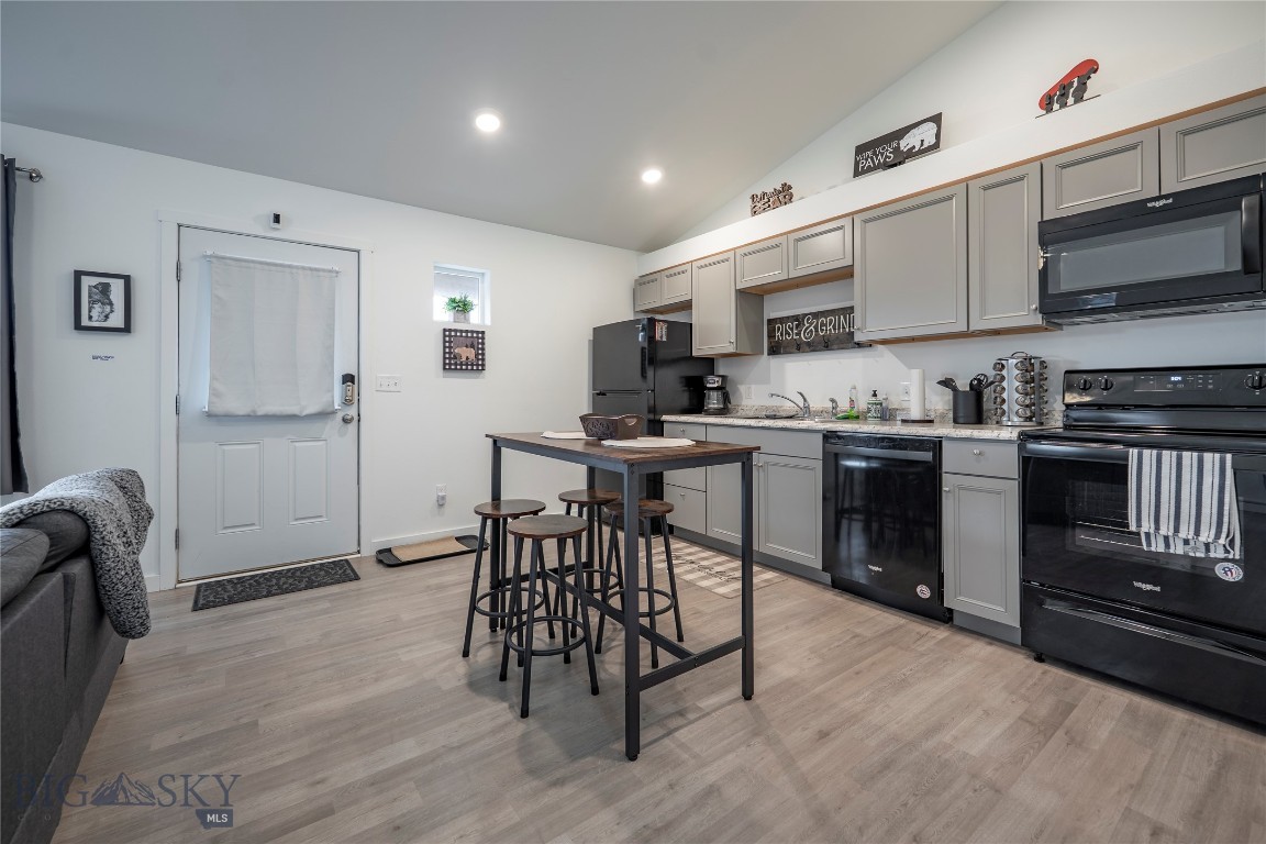 Montague - Residential