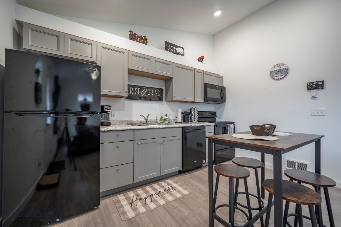 Montague - Residential