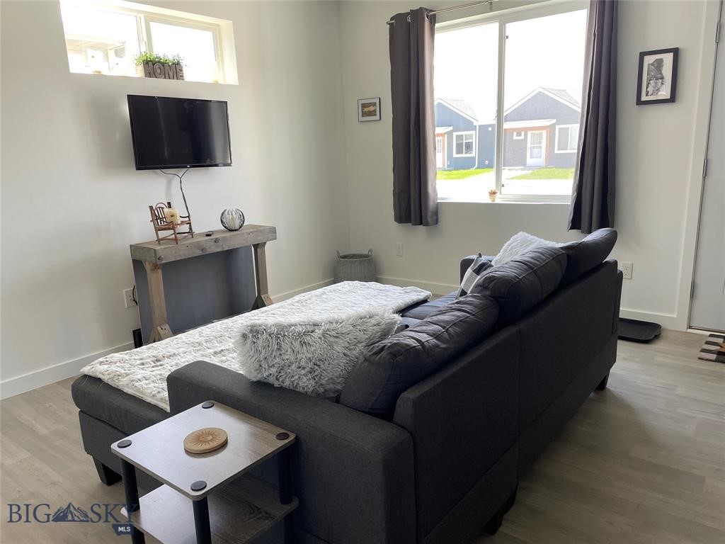 Montague - Residential