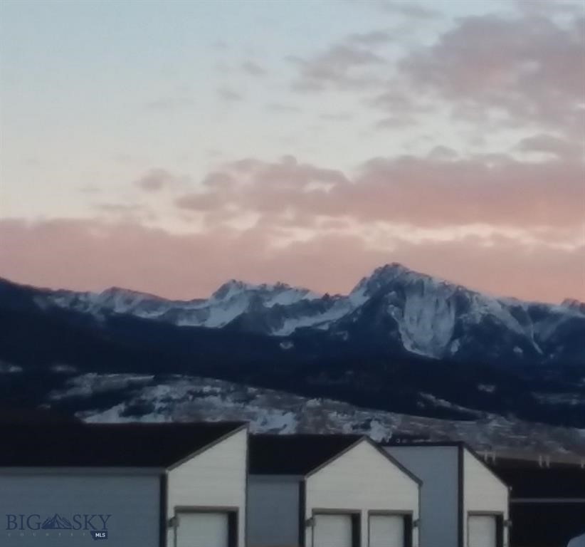 Montague - Residential