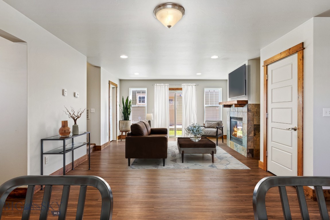 Cottage Park Lane Condos - Residential