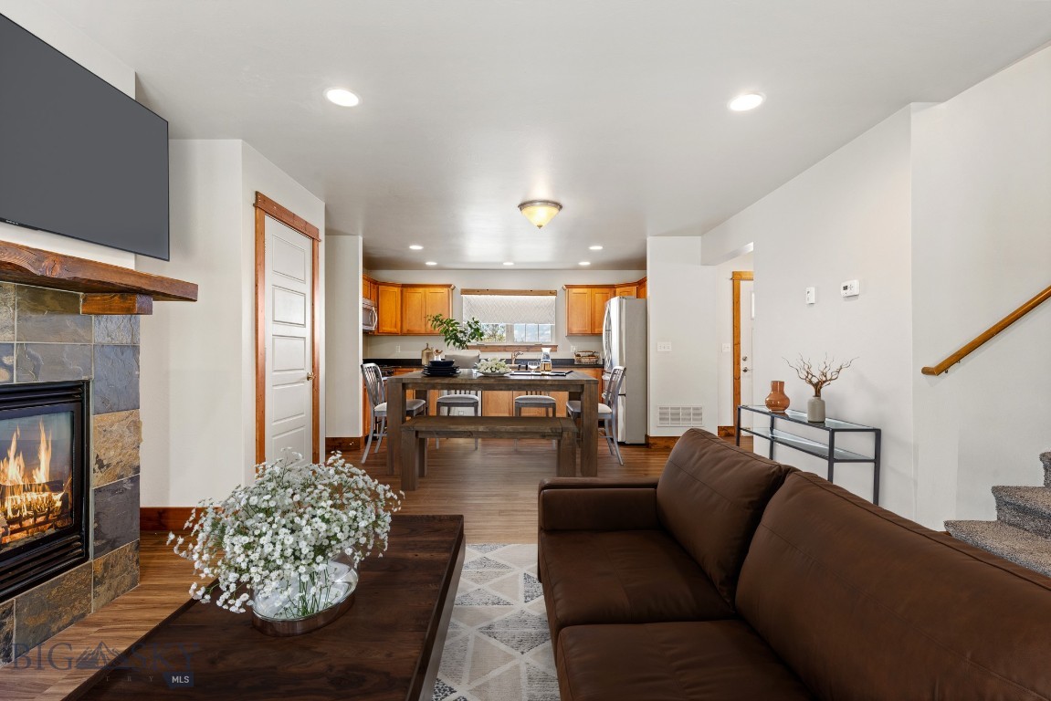 Cottage Park Lane Condos - Residential