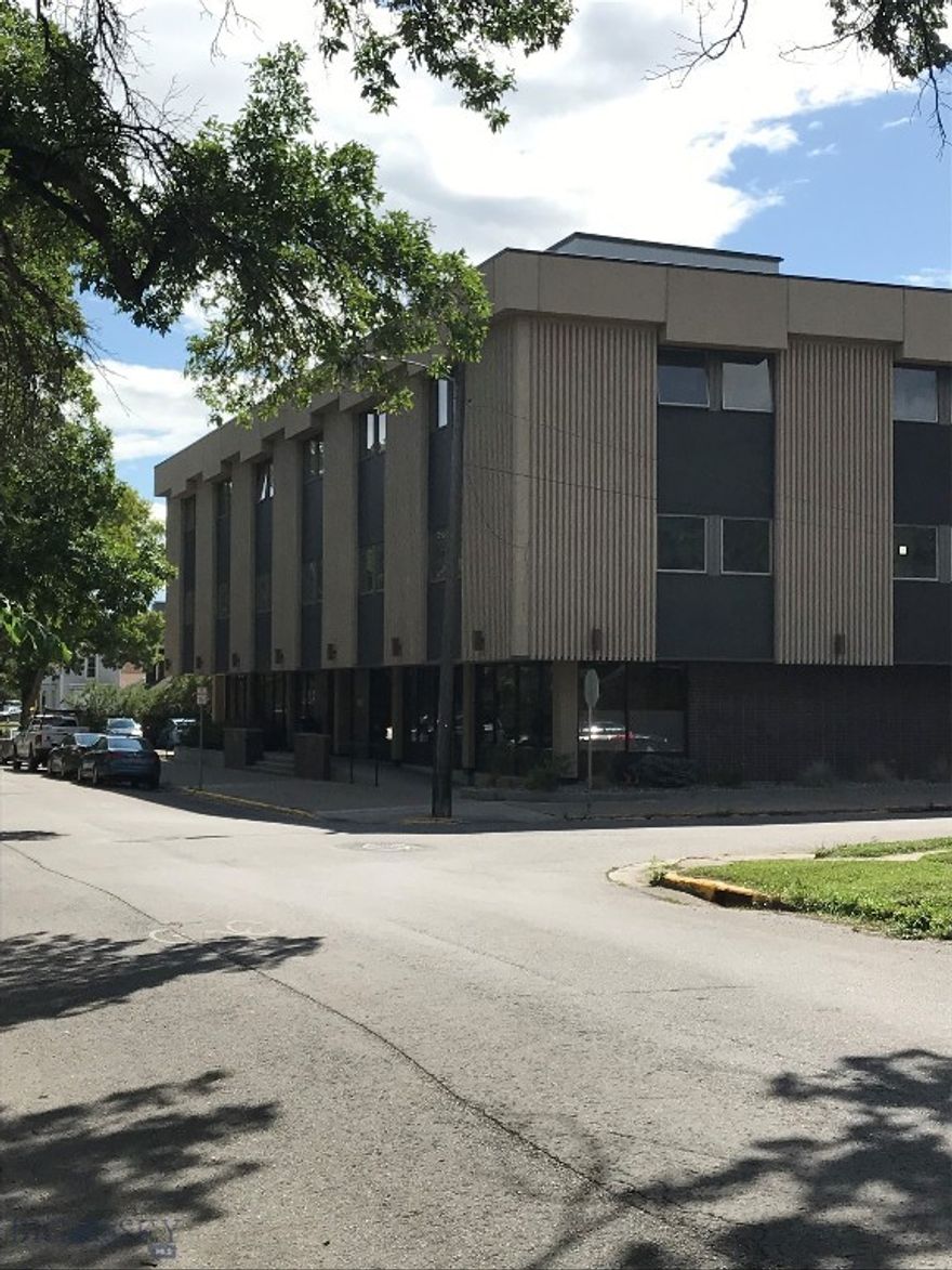 Affordable individual basement office space near downtown and midtown with ample parking. Gross lease; tenant responsible for data/phone services and cleaning of the individual office. Shared bathrooms.