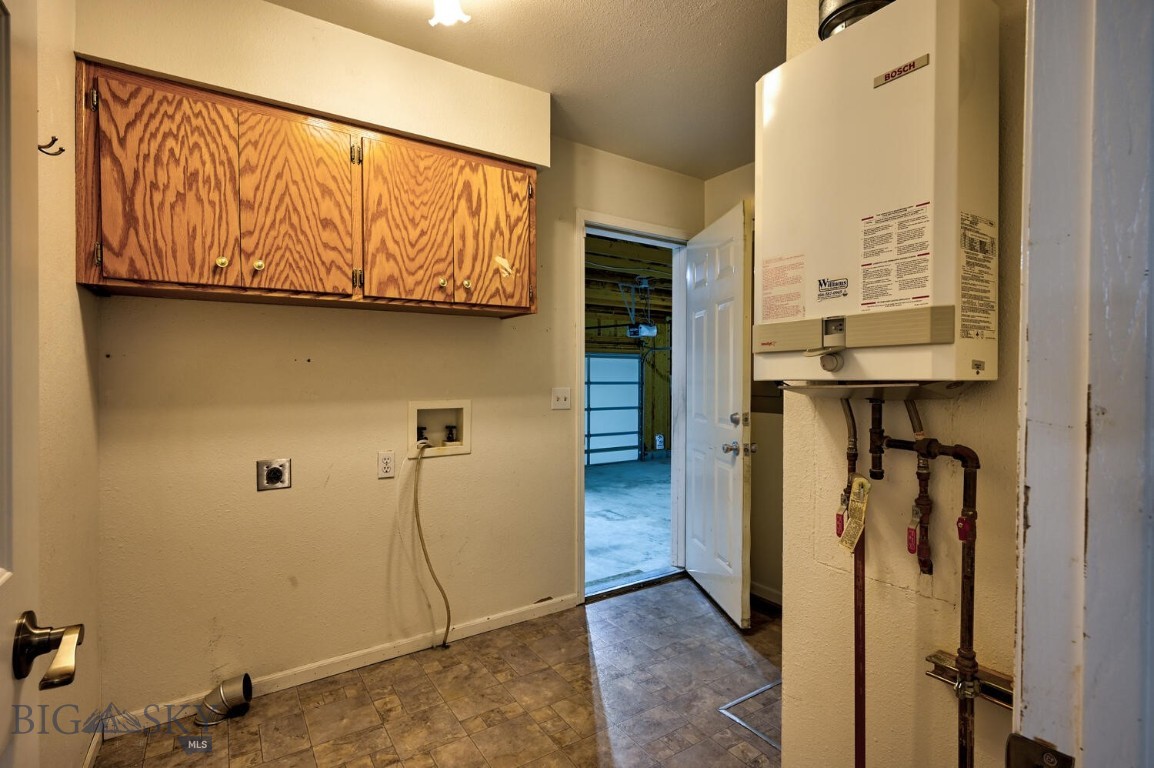 Manhattan, Montana 59741, United States, 3 Bedrooms Bedrooms, ,2 BathroomsBathrooms,Residential,Active,161695