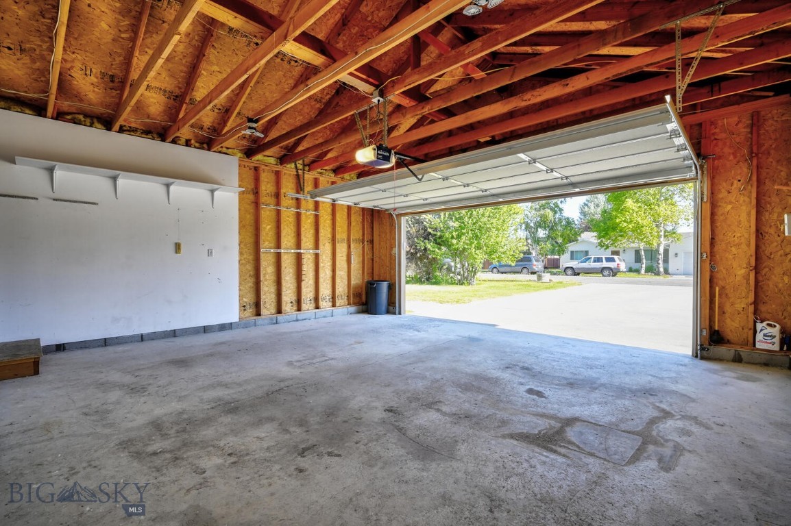 Manhattan, Montana 59741, United States, 3 Bedrooms Bedrooms, ,2 BathroomsBathrooms,Residential,Active,161695