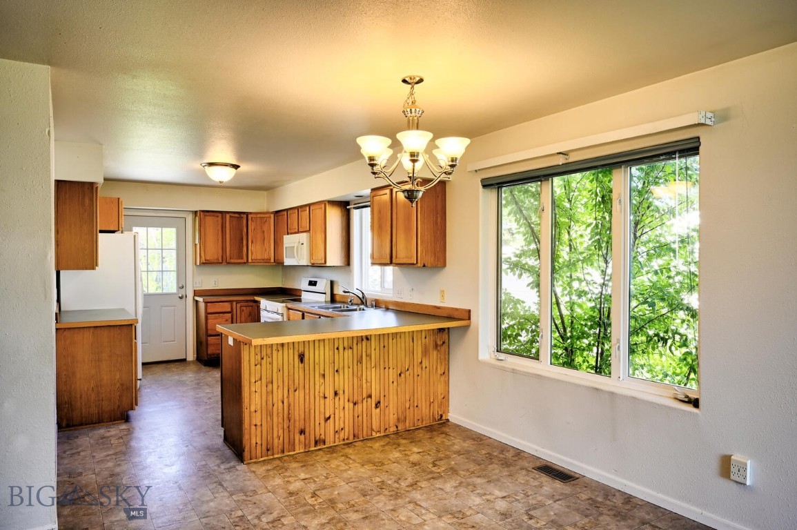 Manhattan, Montana 59741, United States, 3 Bedrooms Bedrooms, ,2 BathroomsBathrooms,Residential,Active,161695