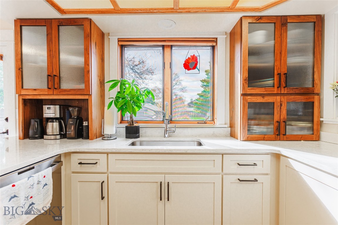 Woodbrook Townhome - Residential