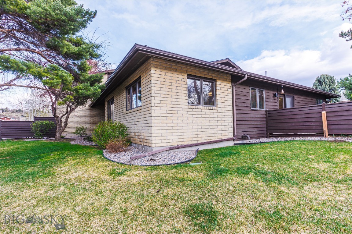 Woodbrook Townhome - Residential