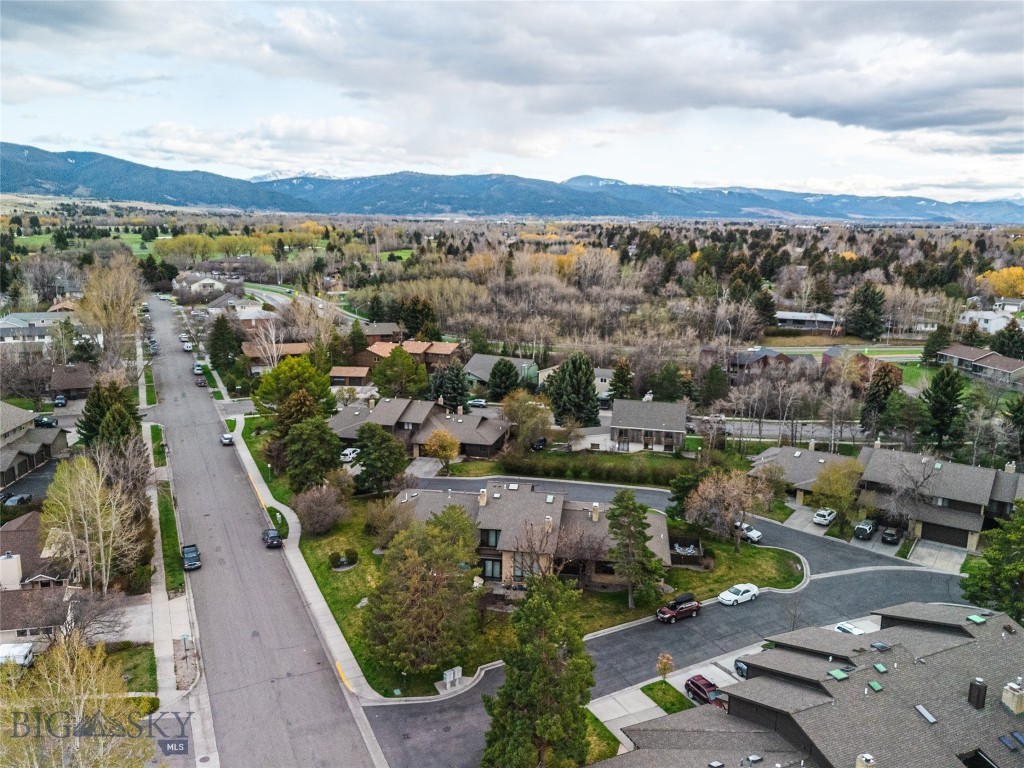 Woodbrook Townhome - Residential