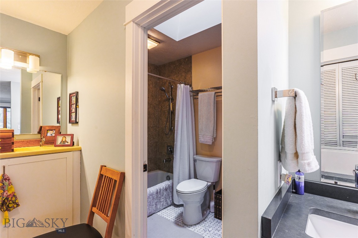 Woodbrook Townhome - Residential