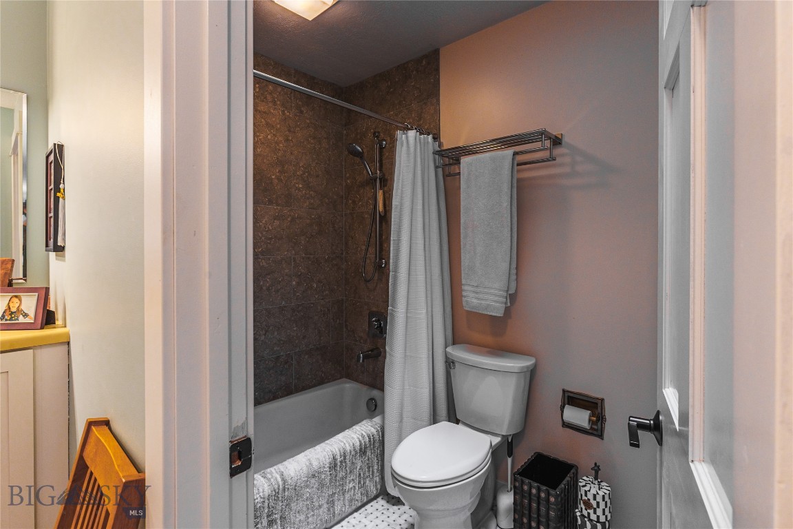 Woodbrook Townhome - Residential