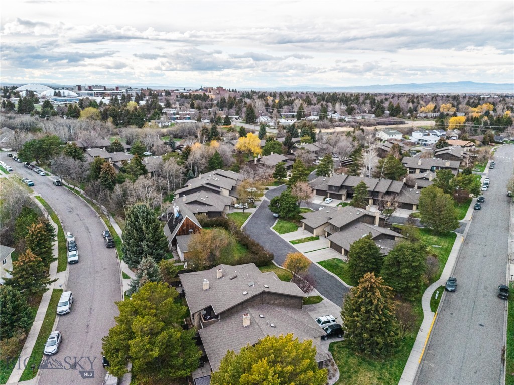 Woodbrook Townhome - Residential