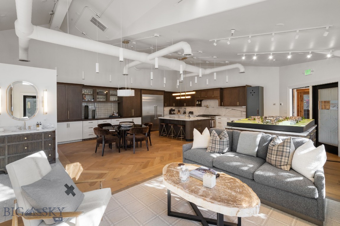 Meadow Village - Commercial Sale