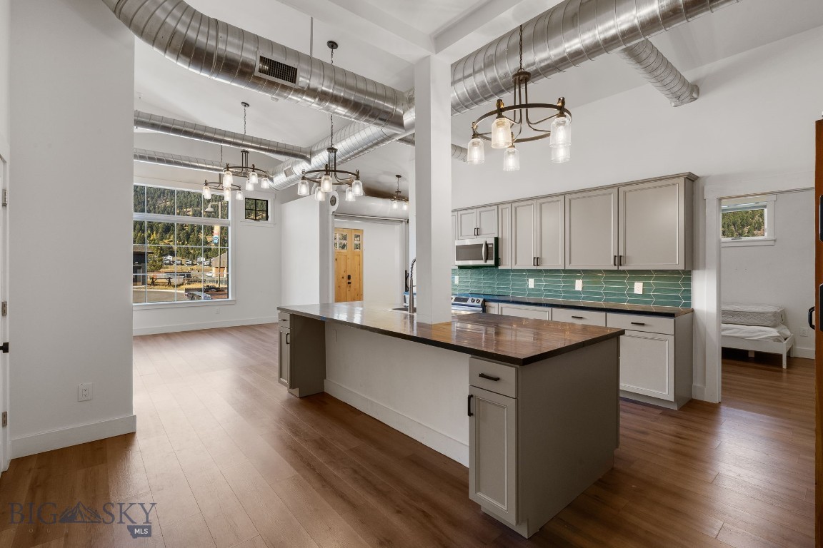 Meadow Village - Commercial Sale