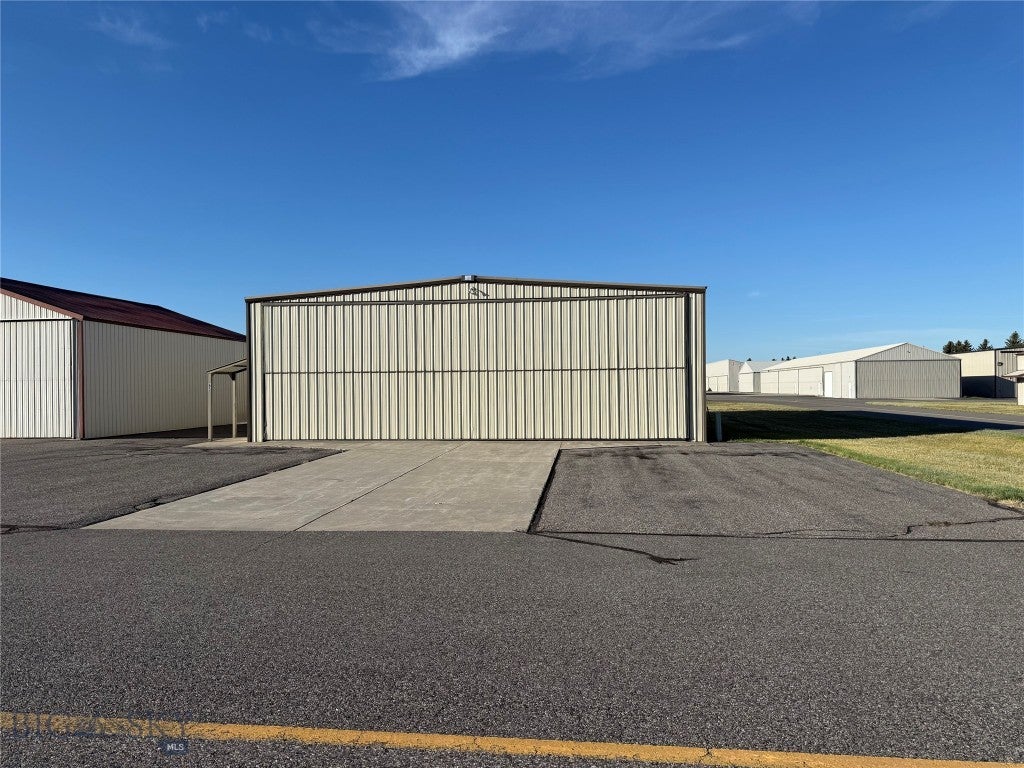 65 taxiway G