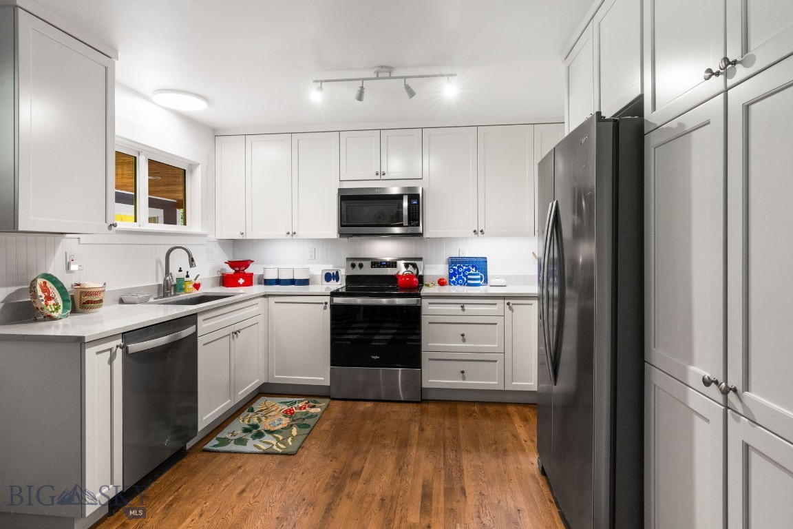 Bozeman, Montana 59715, United States, 3 Bedrooms Bedrooms, ,2 BathroomsBathrooms,Residential,Pending,39760