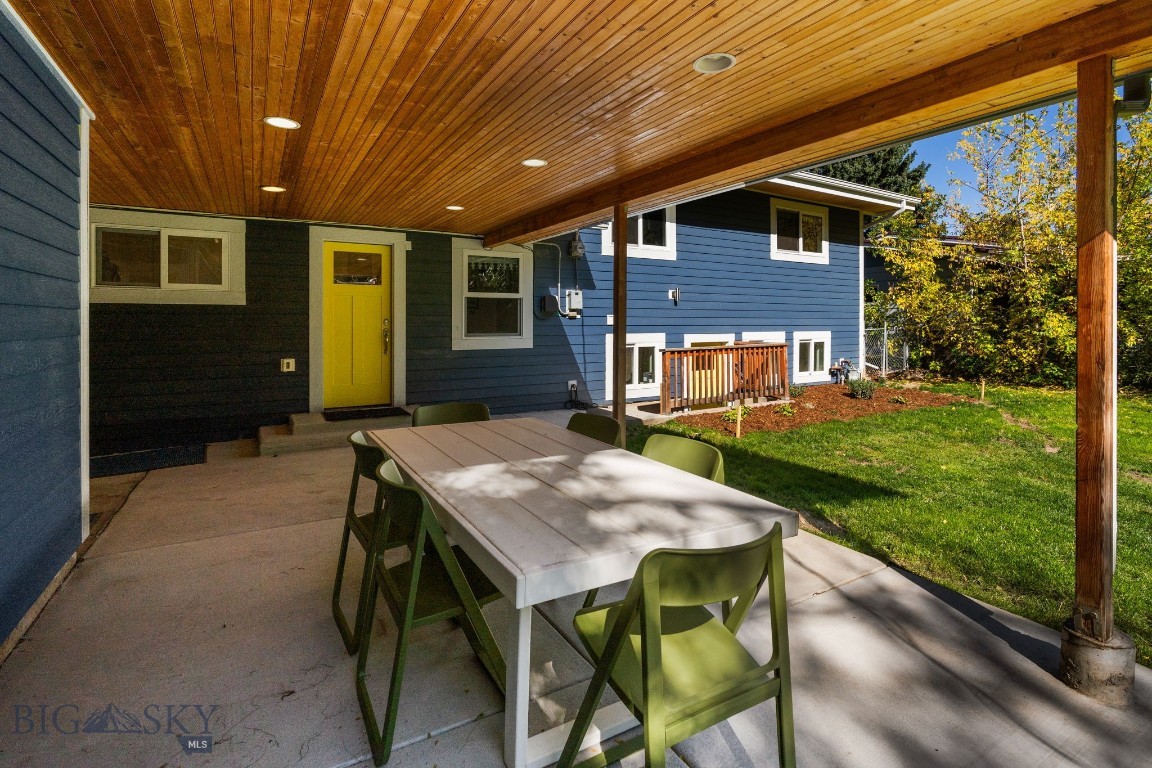 Bozeman, Montana 59715, United States, 3 Bedrooms Bedrooms, ,2 BathroomsBathrooms,Residential,Pending,39760