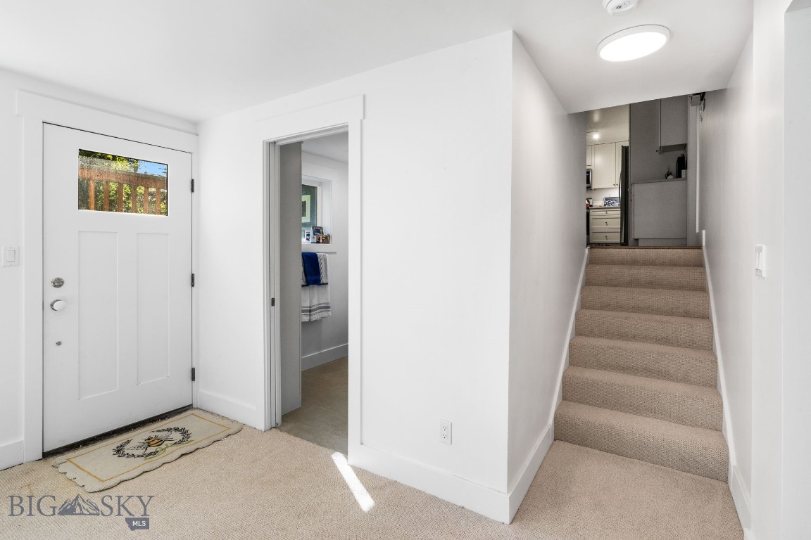 Bozeman, Montana 59715, United States, 3 Bedrooms Bedrooms, ,2 BathroomsBathrooms,Residential,Pending,39760