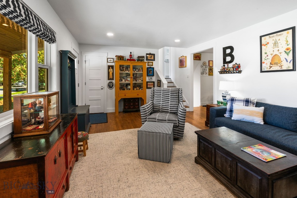 Bozeman, Montana 59715, United States, 3 Bedrooms Bedrooms, ,2 BathroomsBathrooms,Residential,Pending,39760